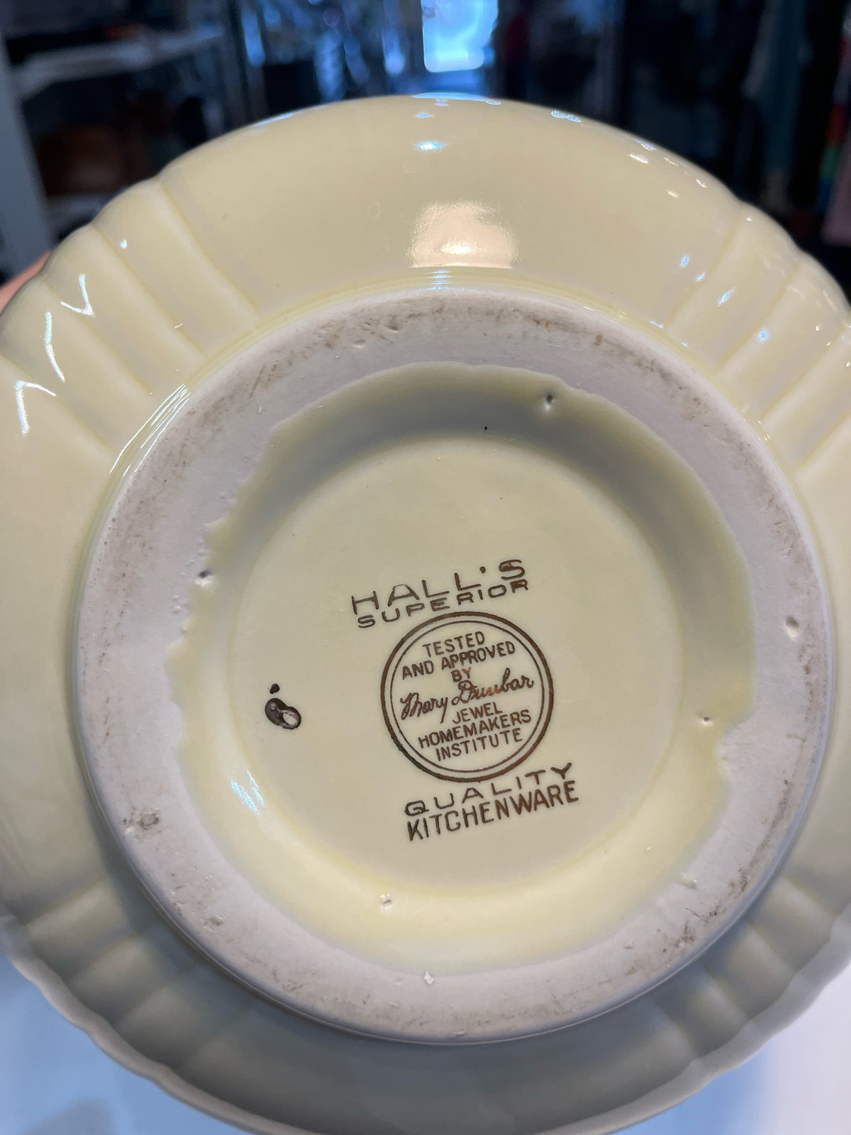 Vintage Halls Superior Autumn Leaf 9"D Bowl