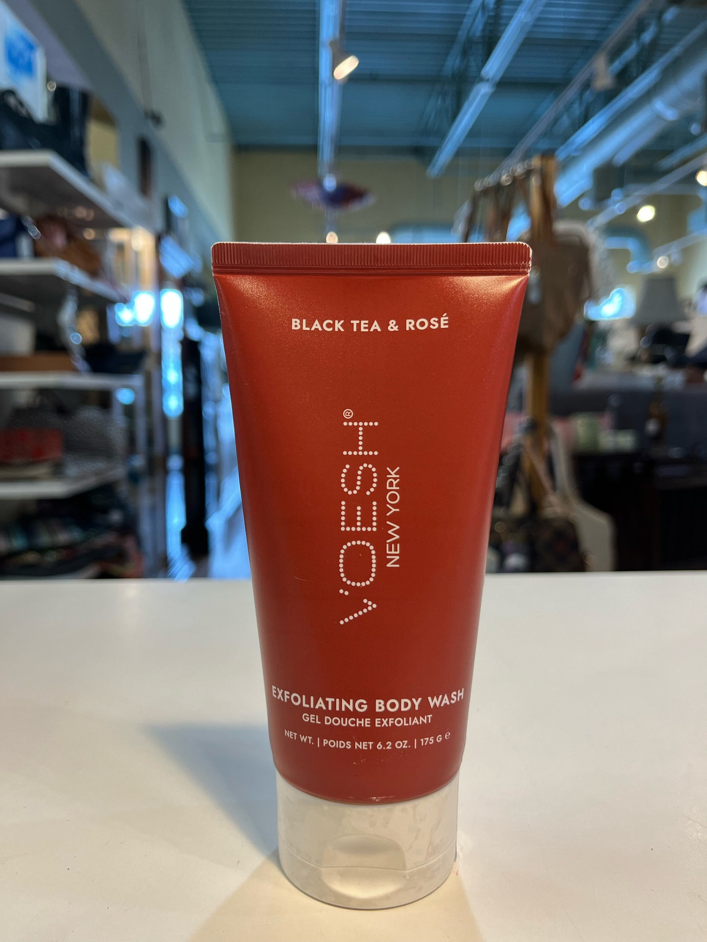 V'oesh Black Tea & Rose Exfoliating Body Wash