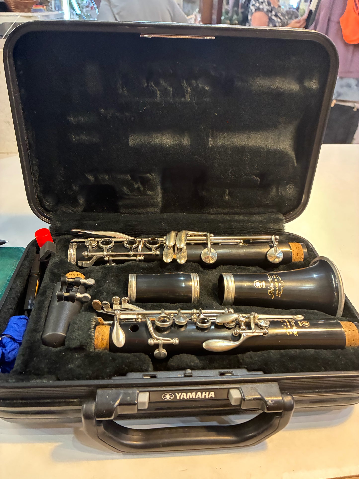 yamaha clarinet with hard case