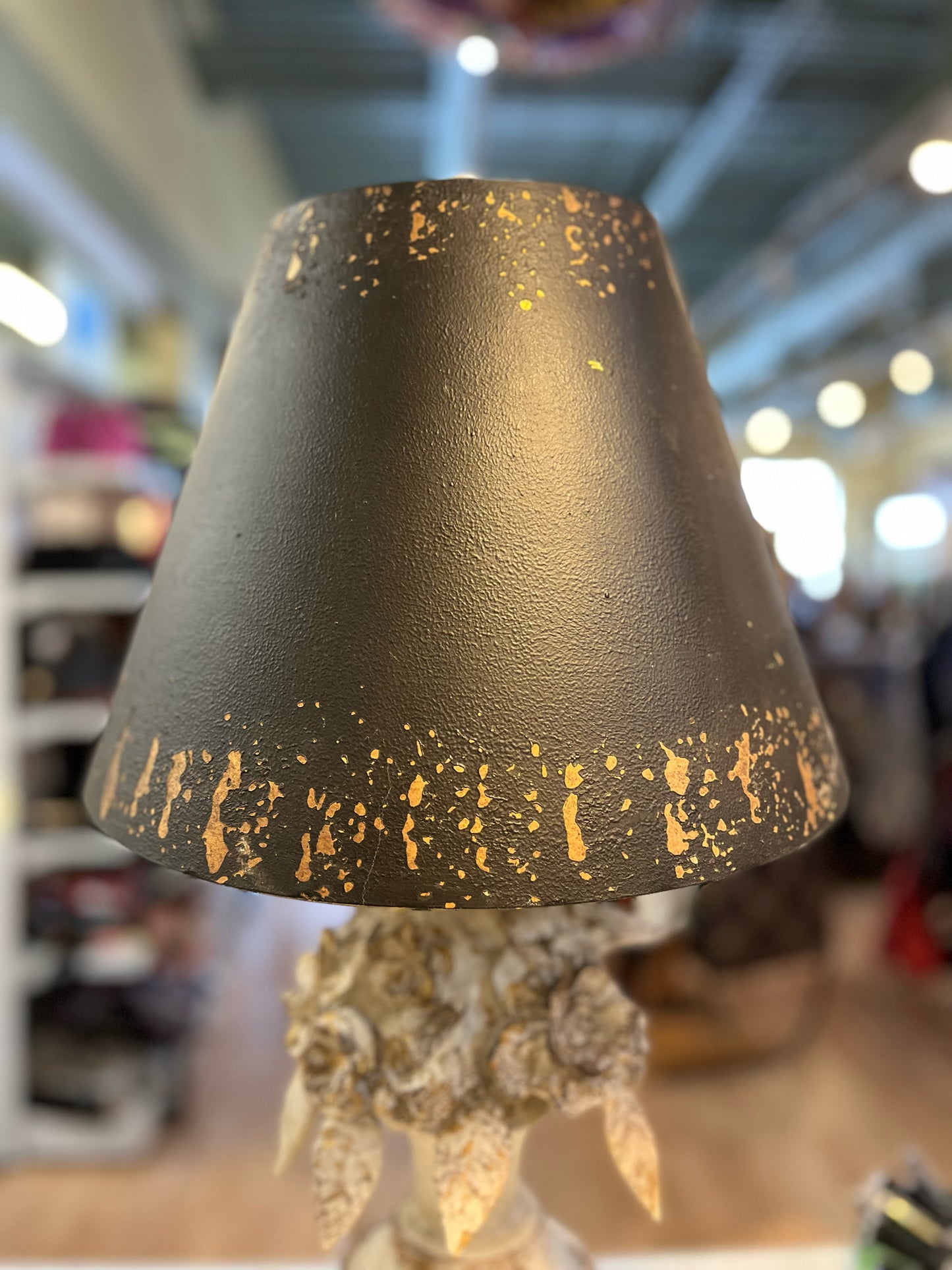 Antique White Floral Lamp