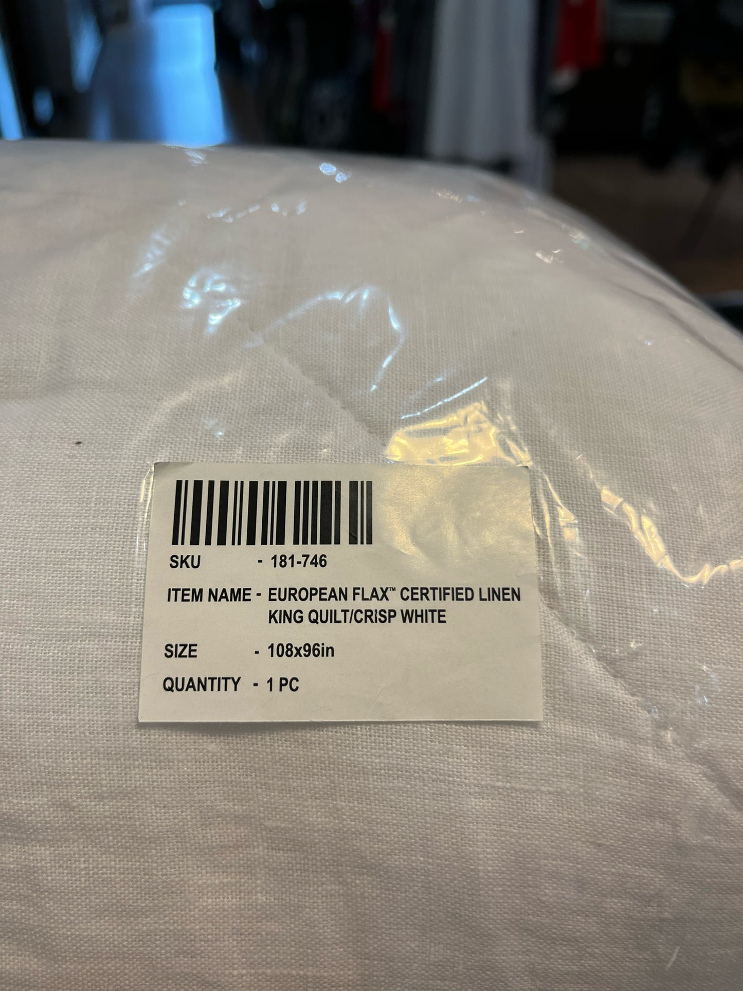 New Crate & Barrel "Covina Para Cana King" Comforter
