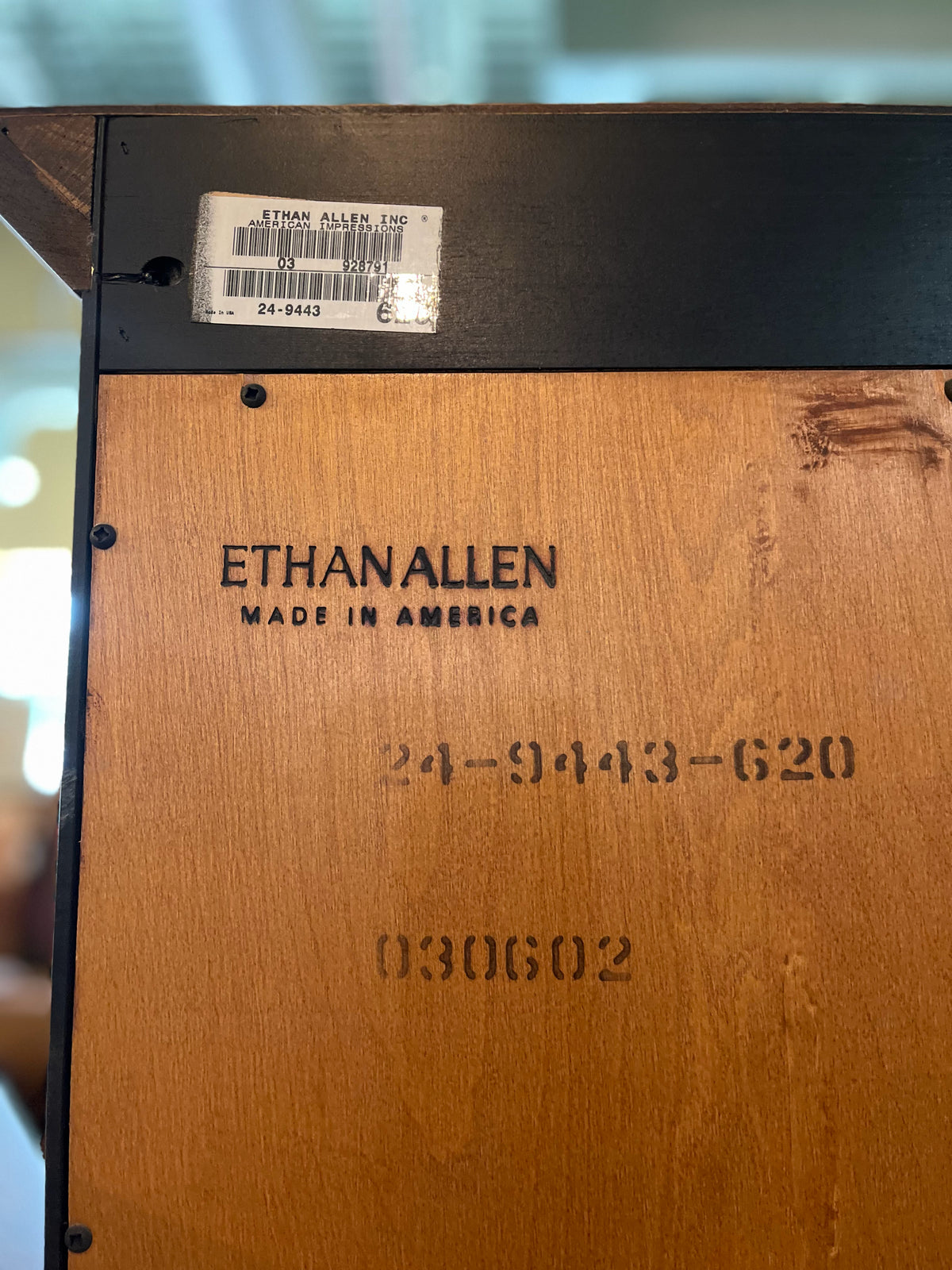 Ethan Allen Desk with Hutch