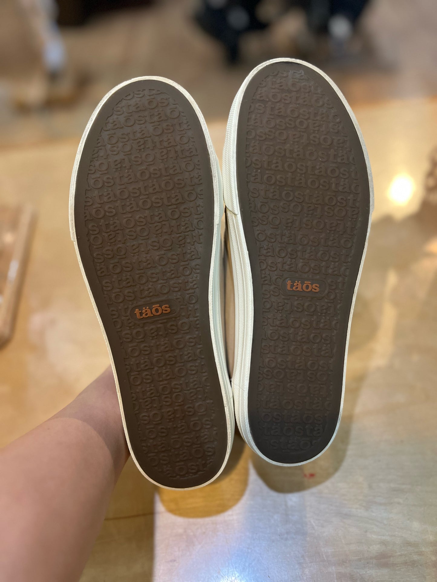 New Taos Beige “Plim Soul” Sneakers