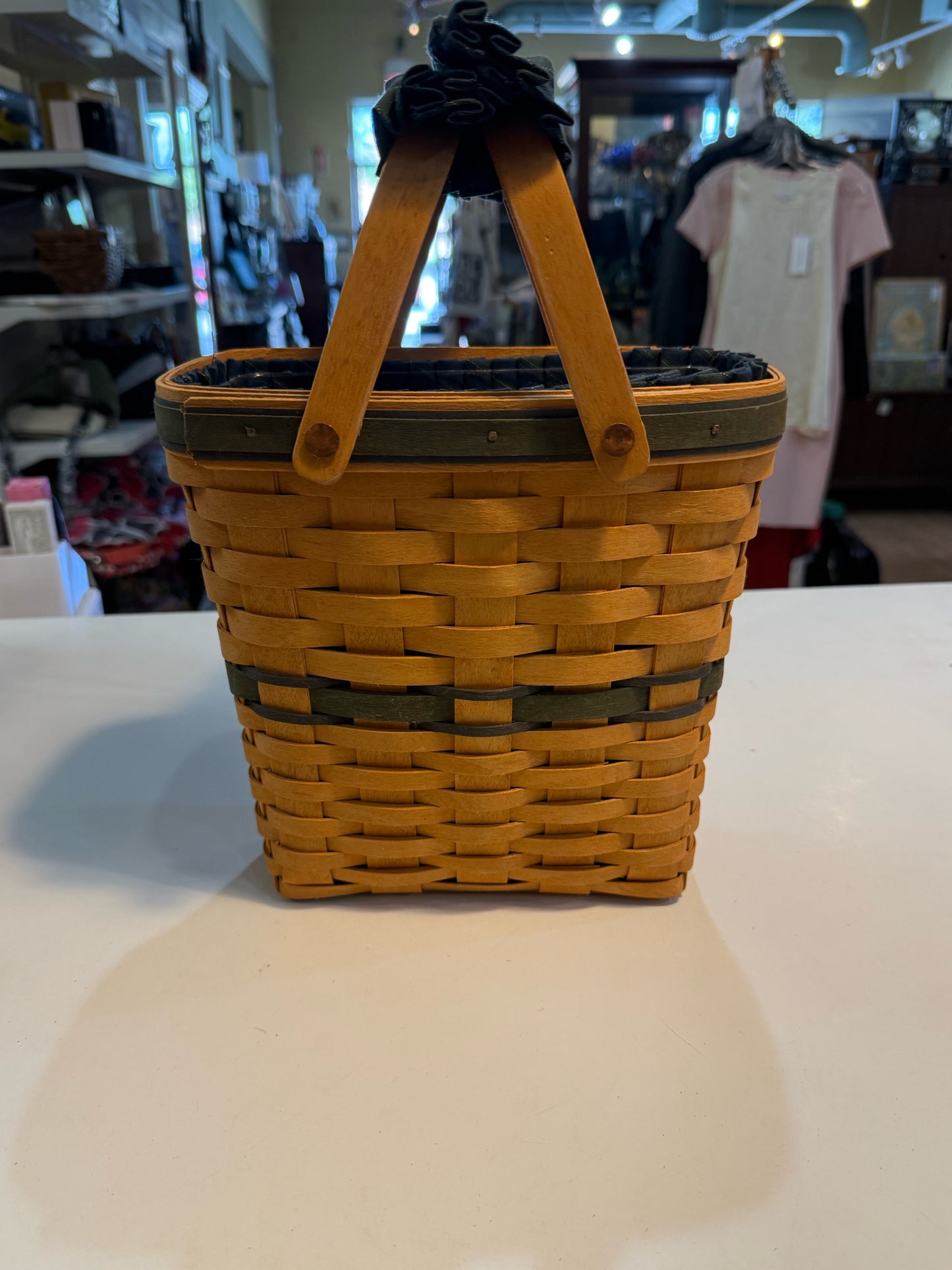 Longaberger Collector's Club 1996 Charter Member Basket