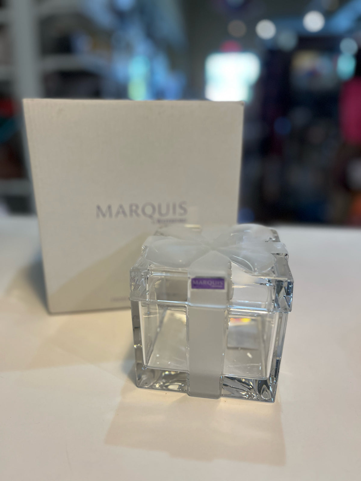 NIB Waterford "Marquis Large Present Frosted Box",