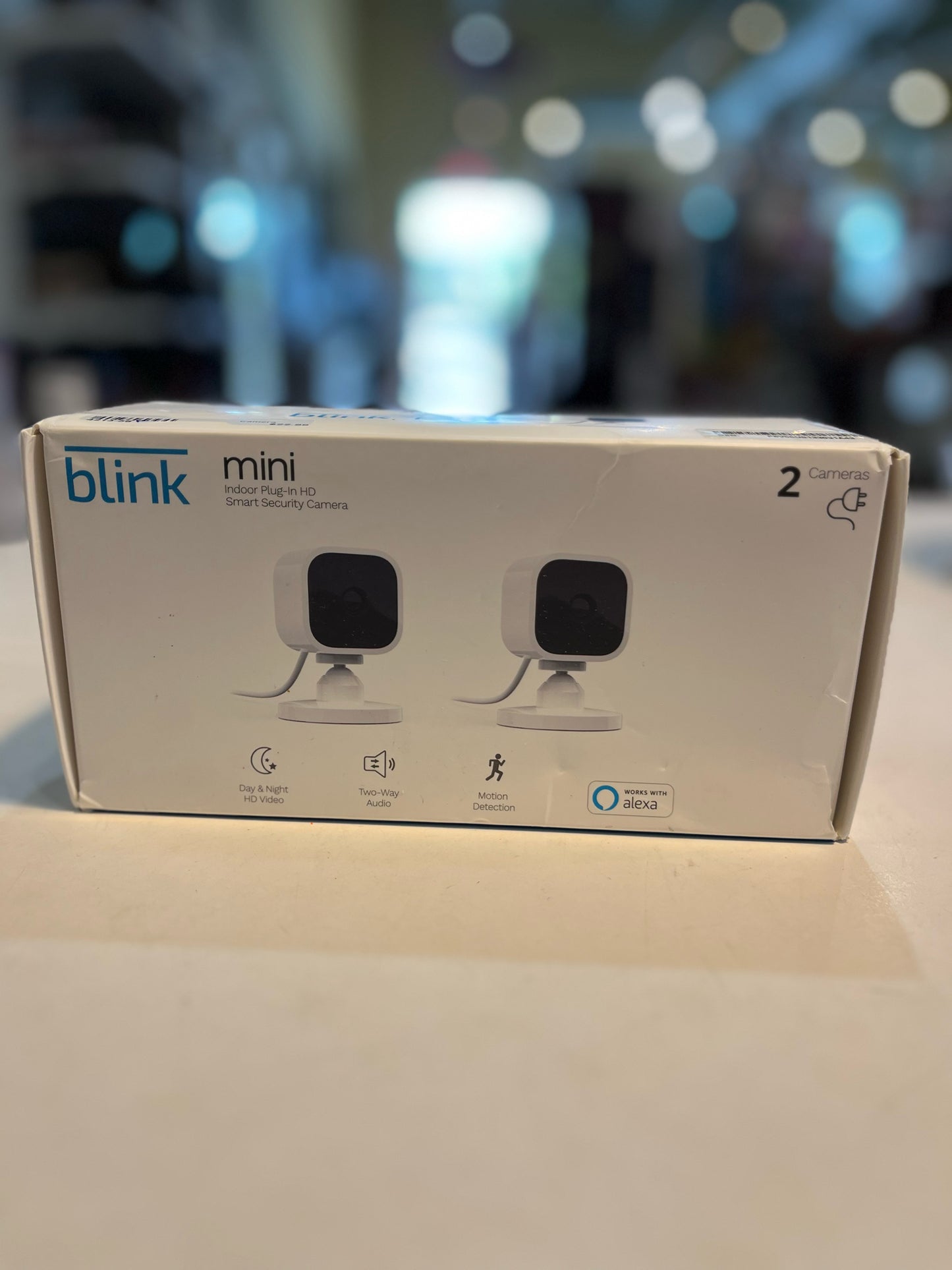 Blink Mini Indoor plug-In HD Smart Security Camera set
