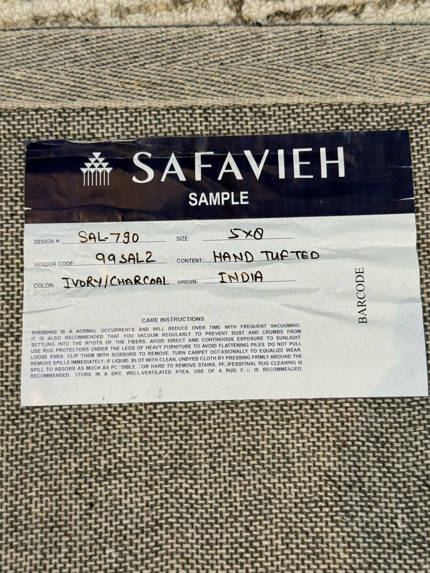 Safavieh Hand Tufted Ivory & Gray Rug