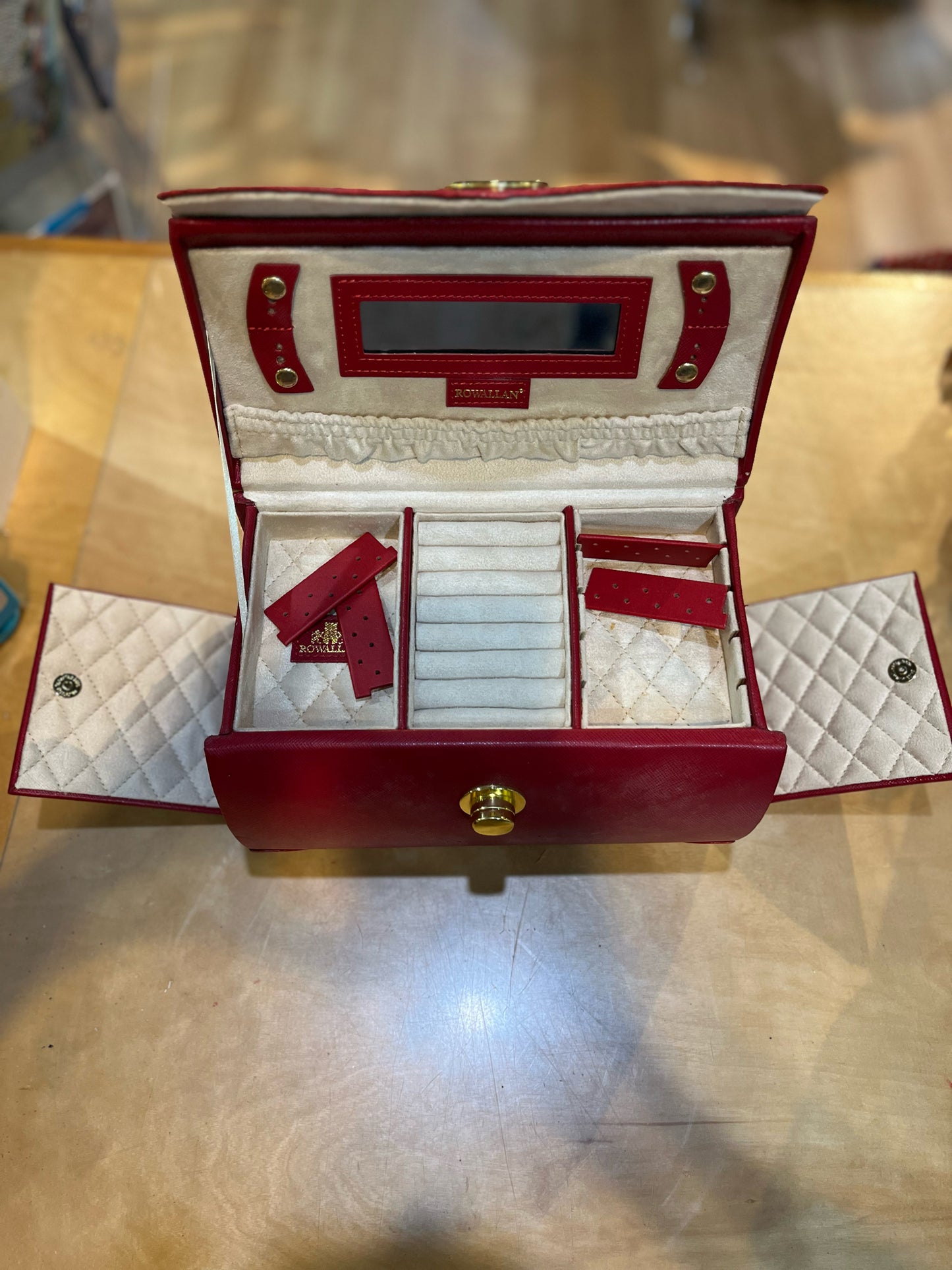 NWT Rowallan of Scotland Red Ostrich Embossed Jewelry Box