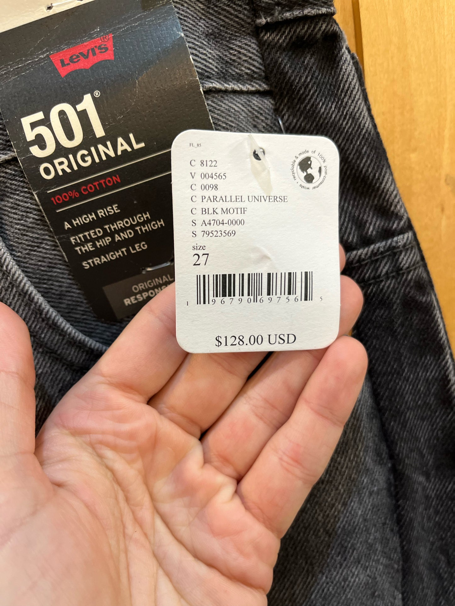 NWT Levis 501 Original A Hight Rise Staight Leg Jeans, size: 27