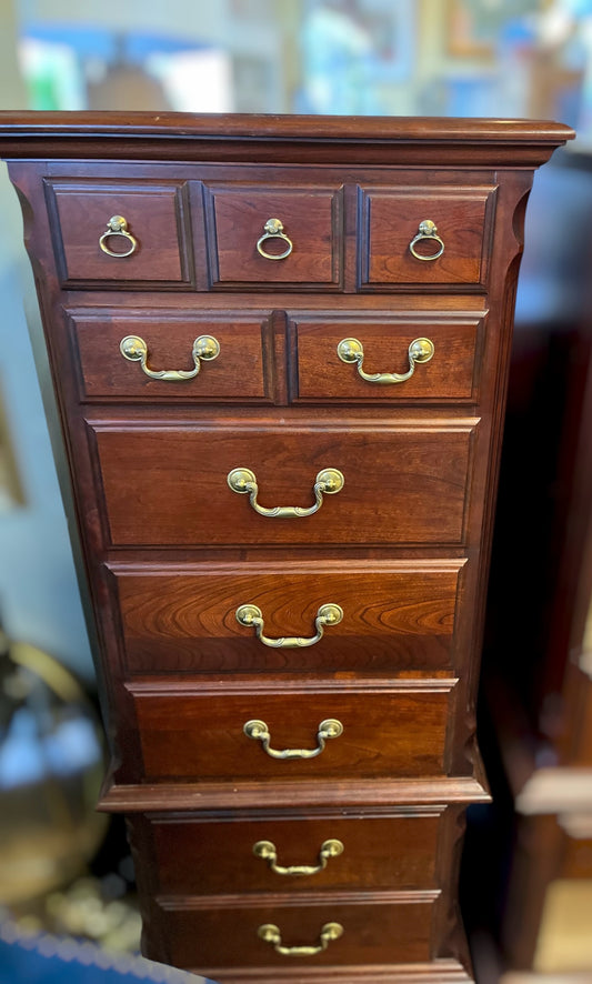 Pennsylvania House 7 Drawer Chest