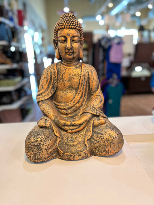 Gold Sitting Buddha Statute