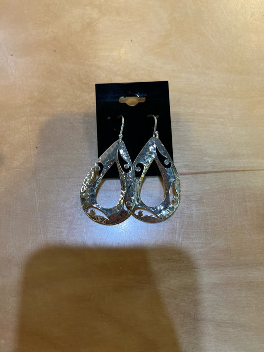 Silpada teardrop earrings