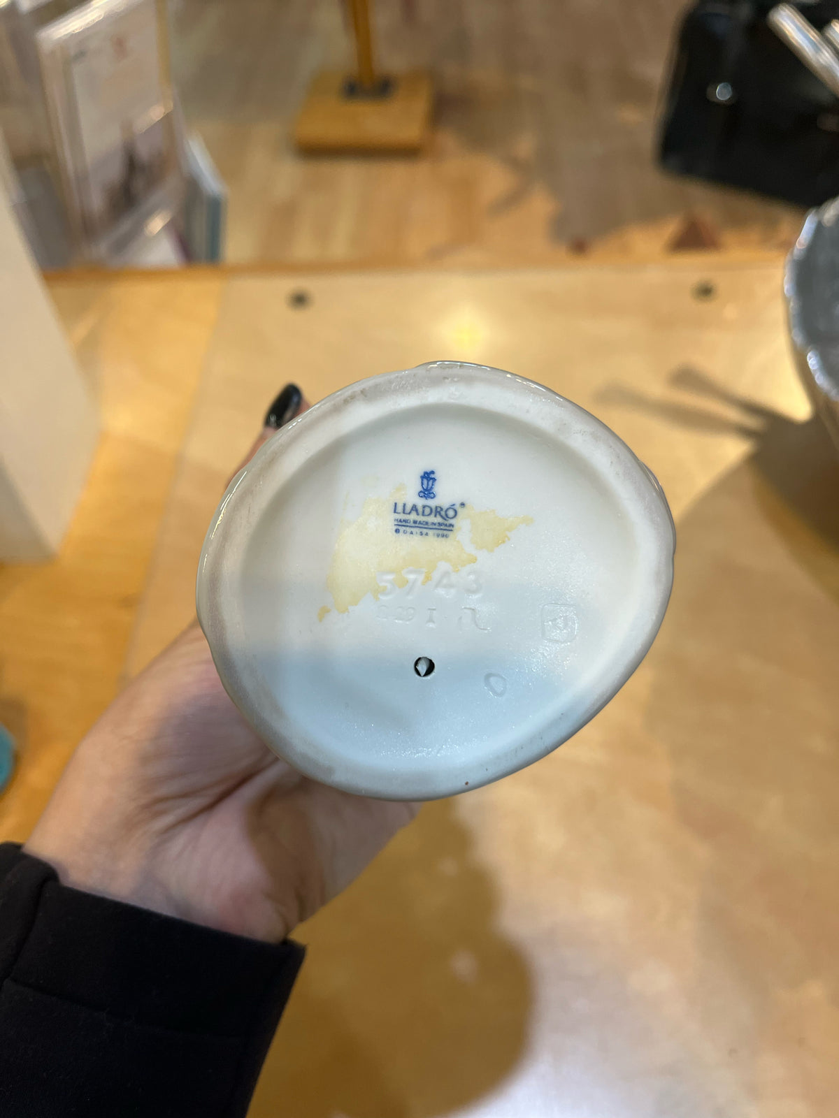 Lladro "Don't Forget Me" Figurine
