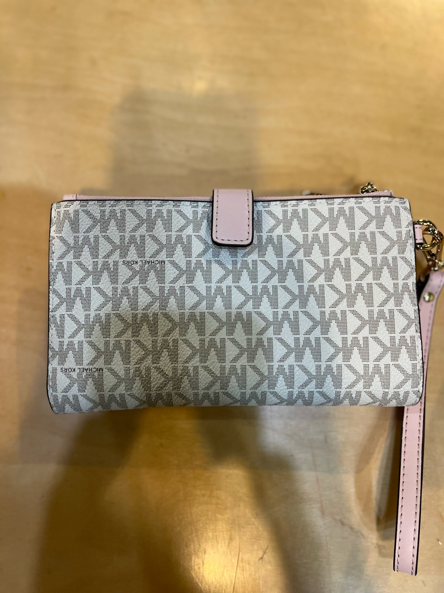 Michael Kors Jet Set Travel Signature Logo Smartphone Wallet