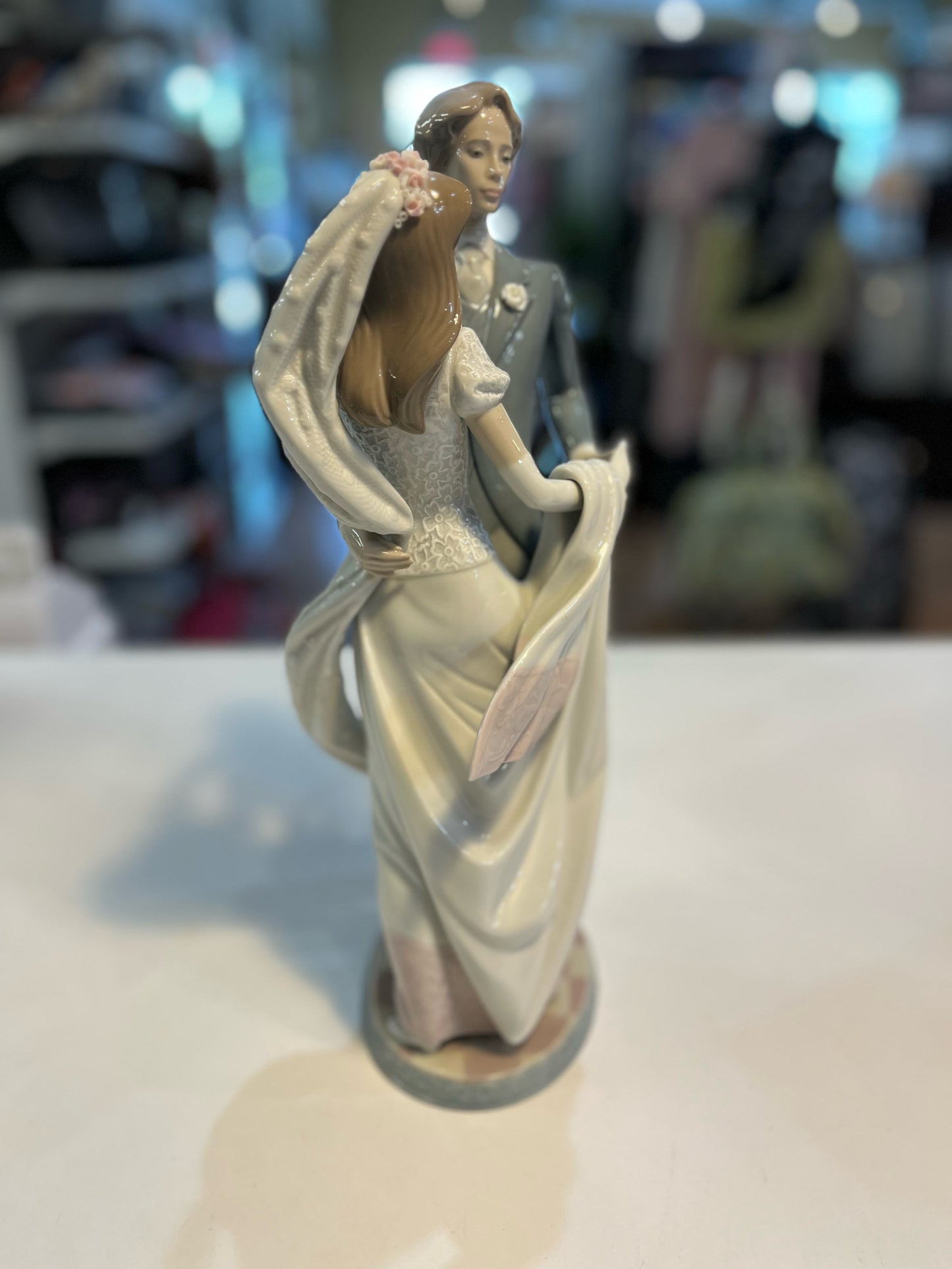 Lladro "I Love You Truly" Figurine