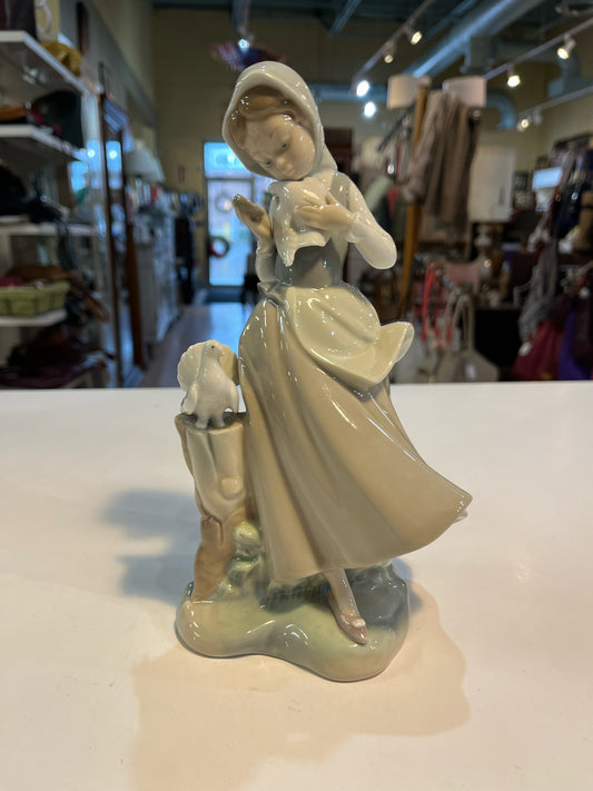 Lladro “Girl with Two Doves” Figurine