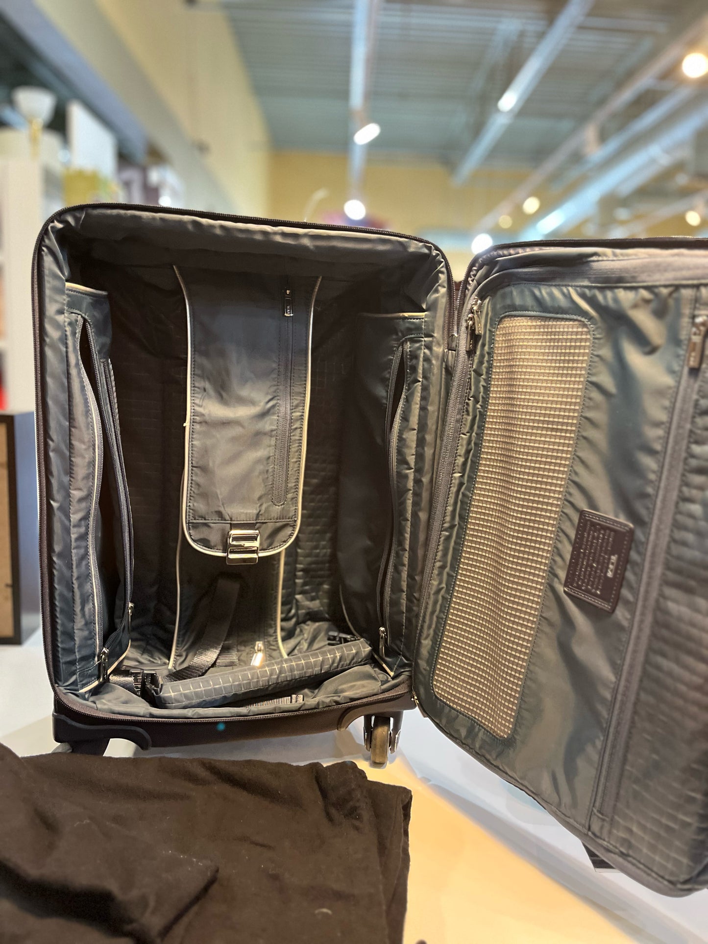 Tumi Navy Arrive "Camden" Luggage