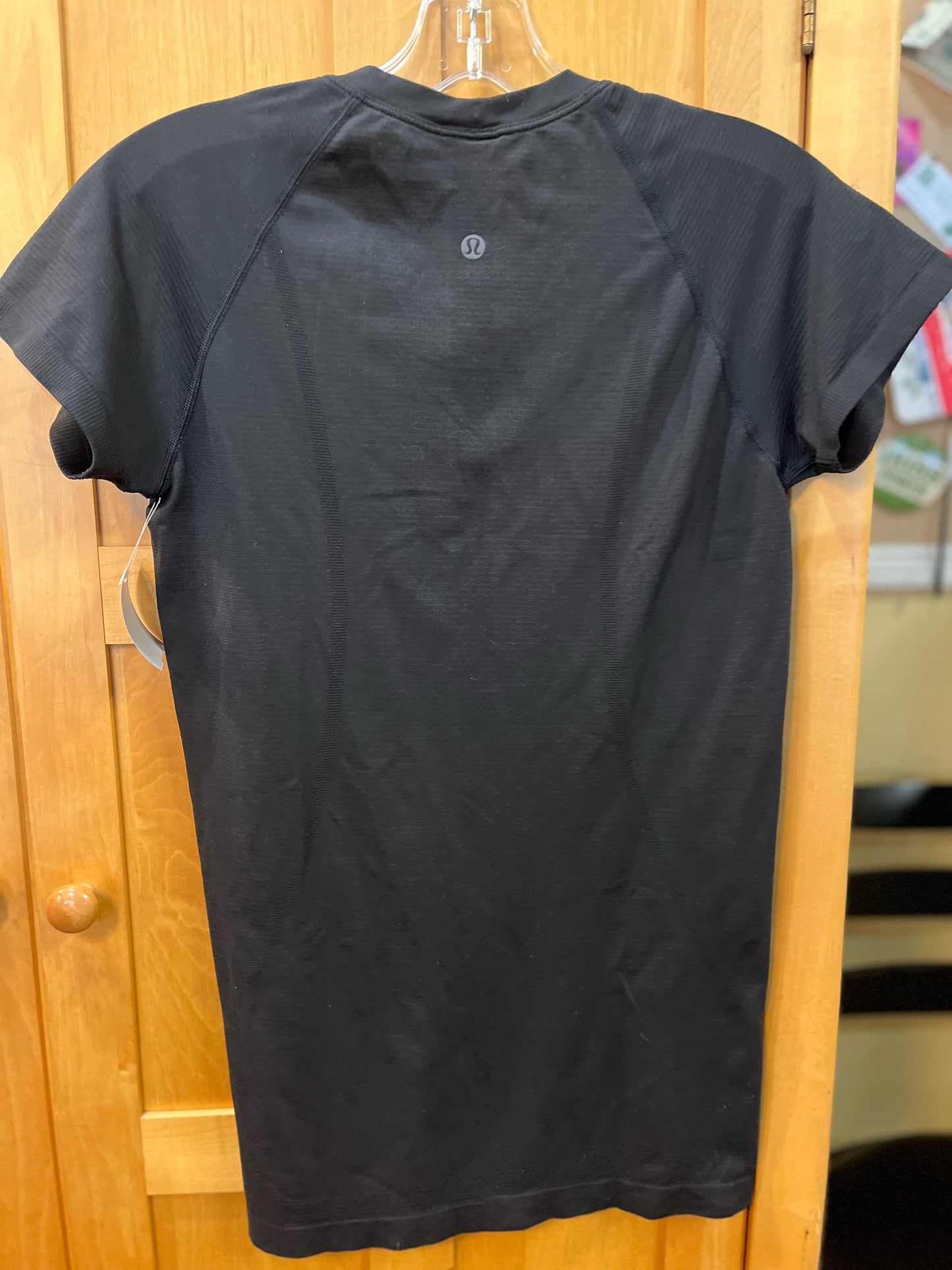 Lululemon Black T-shirt