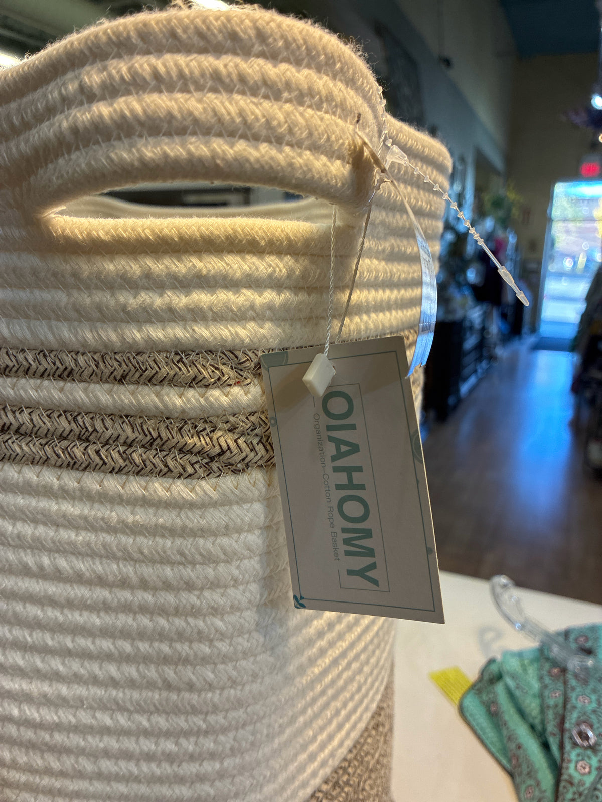 NWT White & Gray Woven Round Basket w/ handles