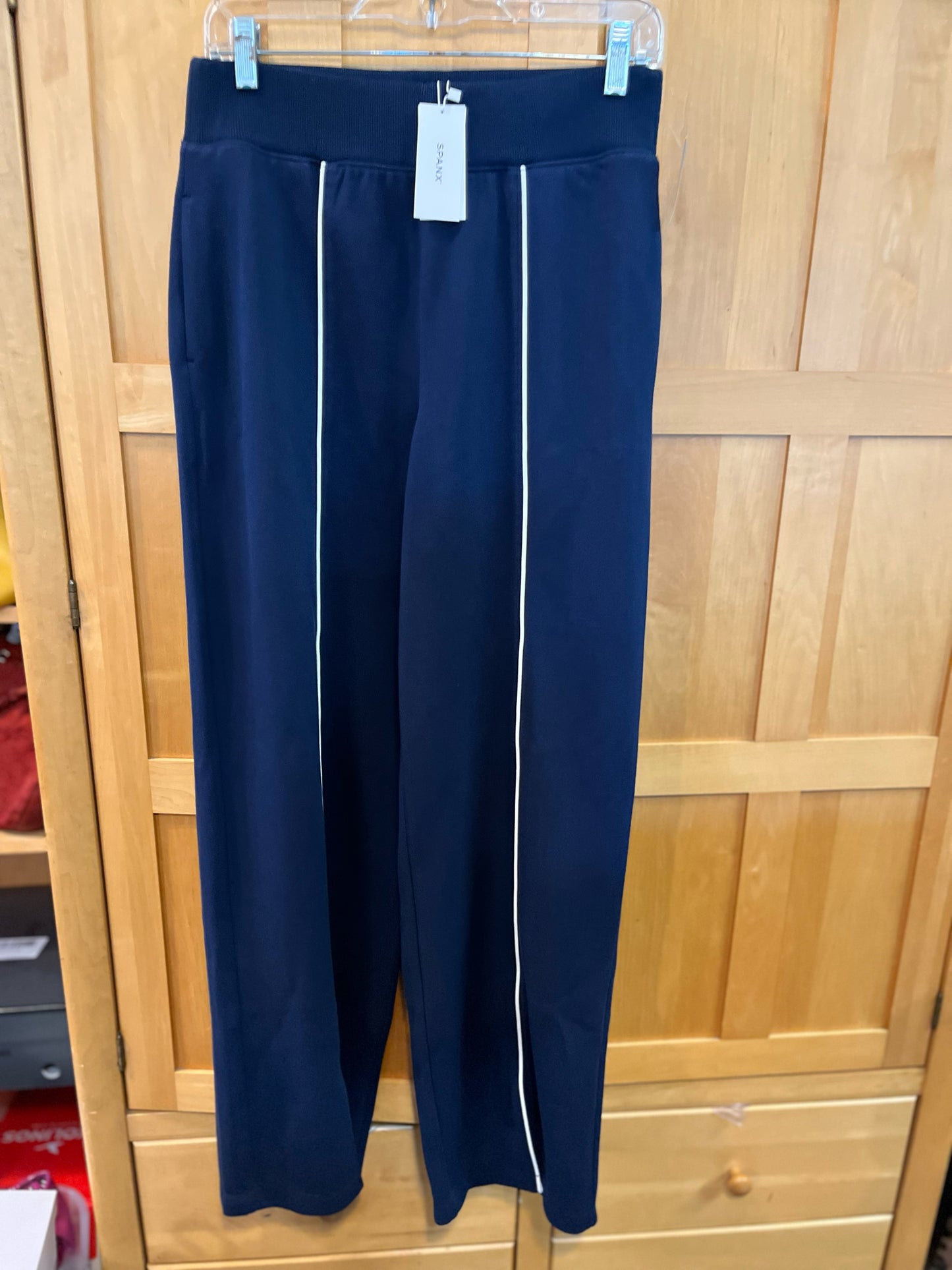 NWT Spanx Airpique Straight Track Pants