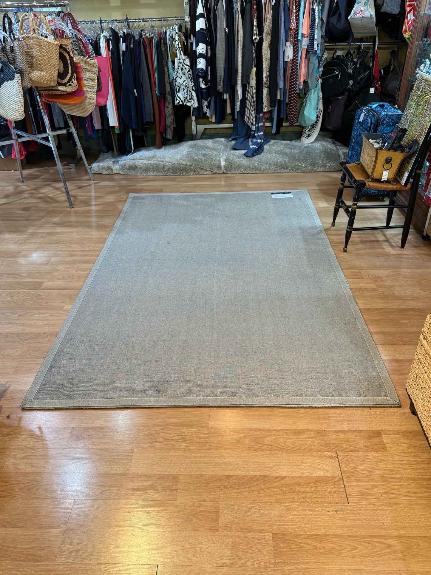 Safavieh Hand Tufted Ivory & Gray Rug