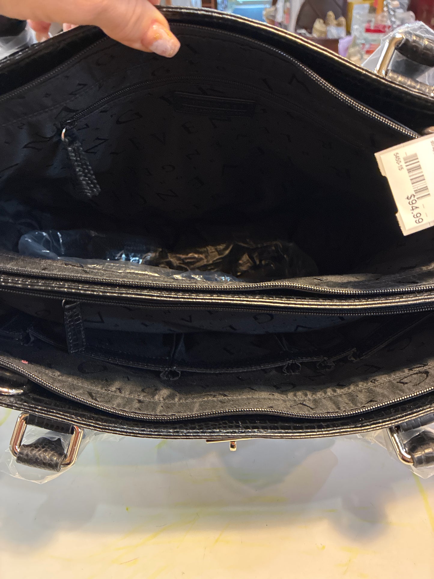 New Levenger Croc Detail Leather Bag