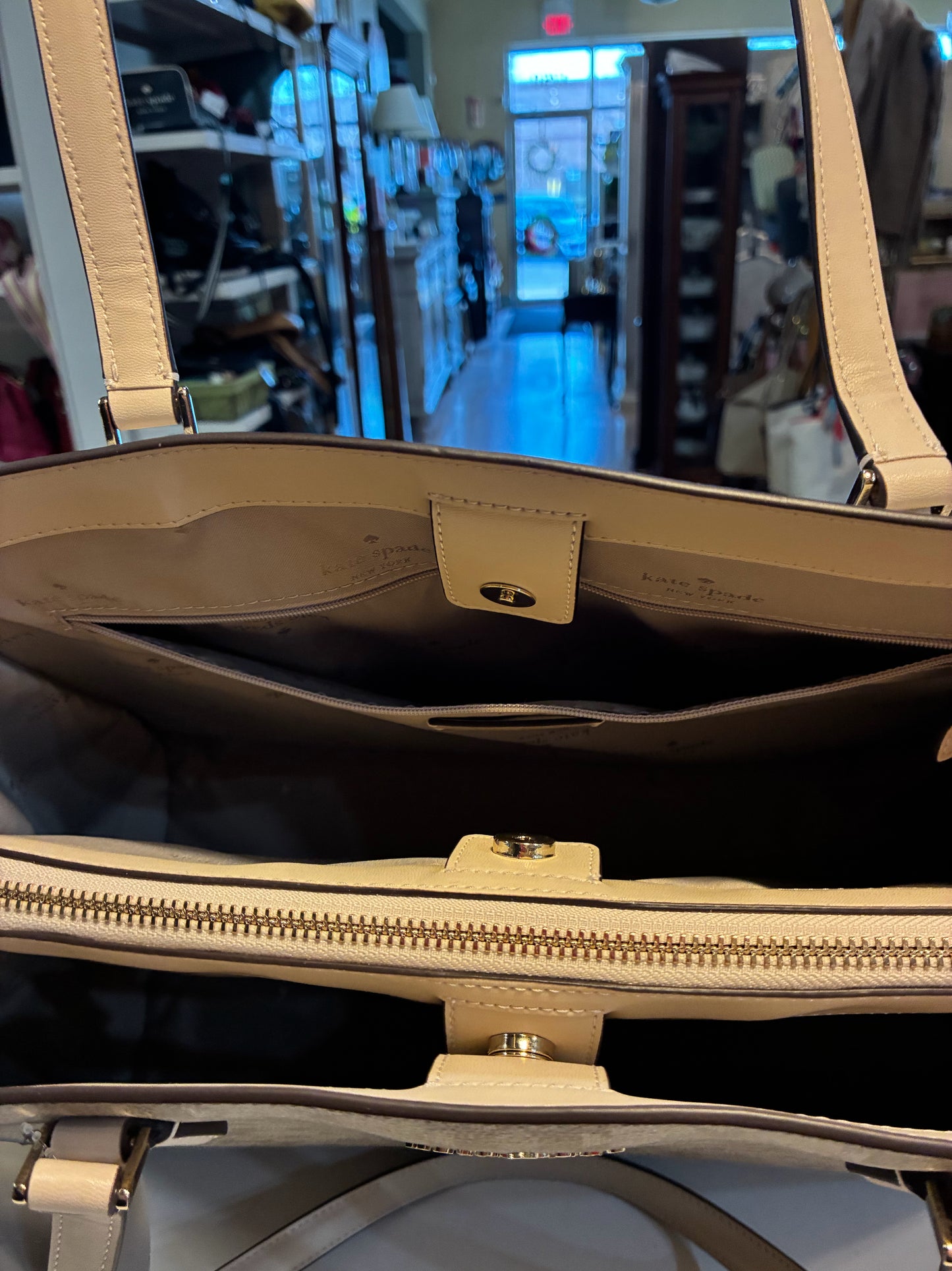 Kate Spade Flower East West Laptop Bag