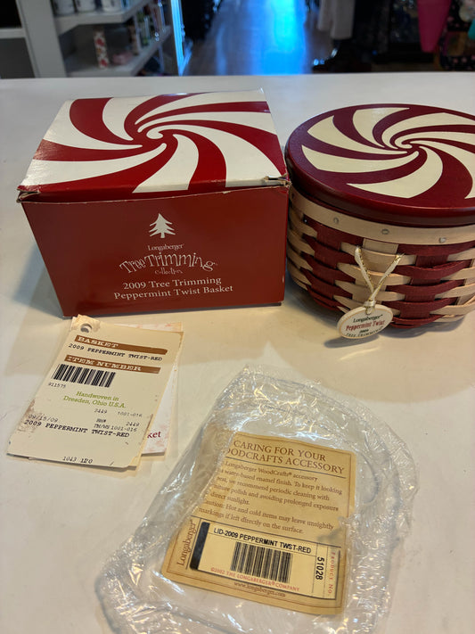 Longaberger 2009 "Peppermint Twist" Basket Set