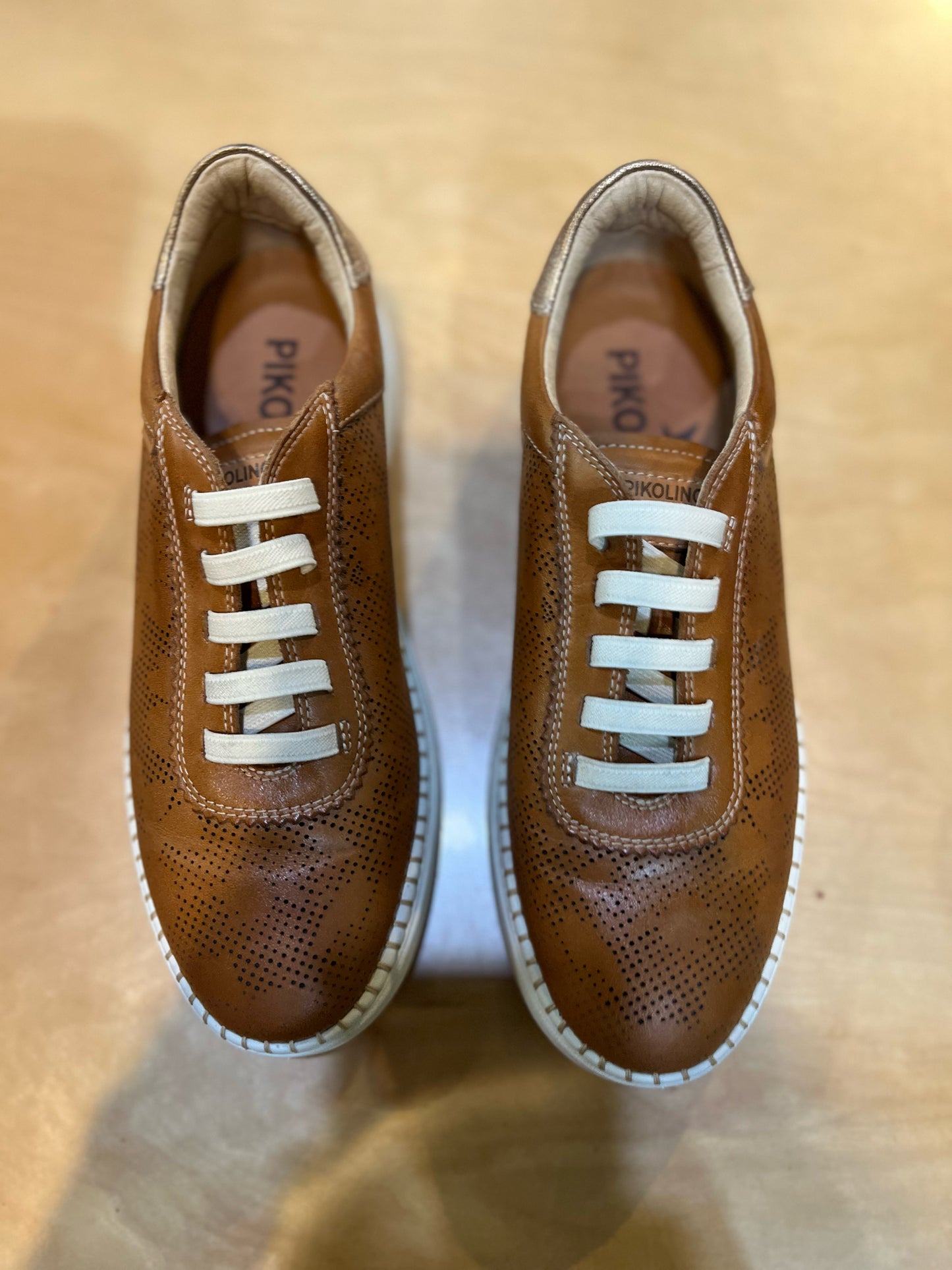 Pikolino Brown “Arenas WOC Brandy” Sneakers