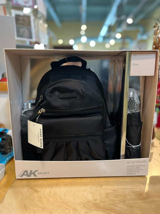 NIB Anne Klein Outdoor Set