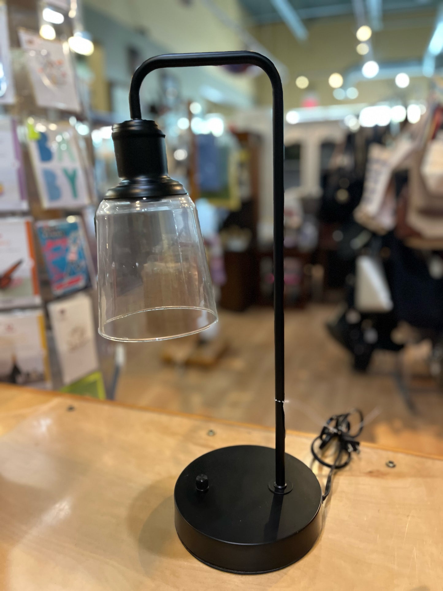 Black Metal & Glass Shade Lamp