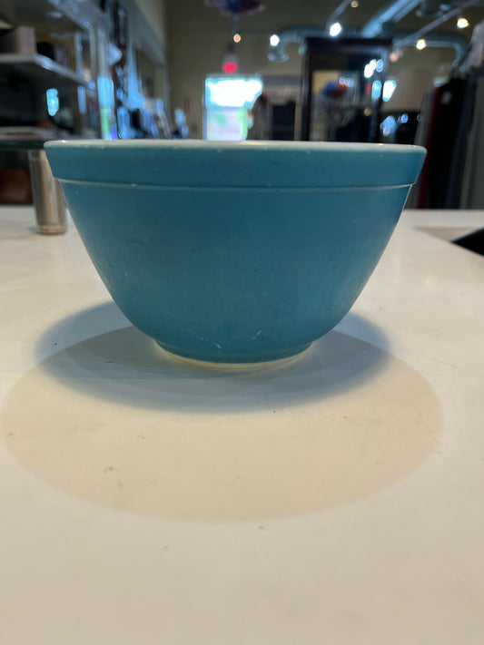 PYREX vintage blue mixing bowl 5.5”