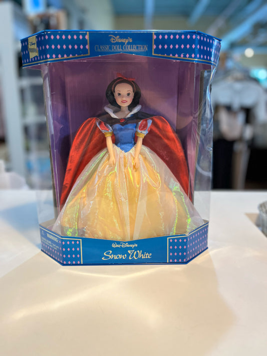 Disney Classic "Snow White" Doll