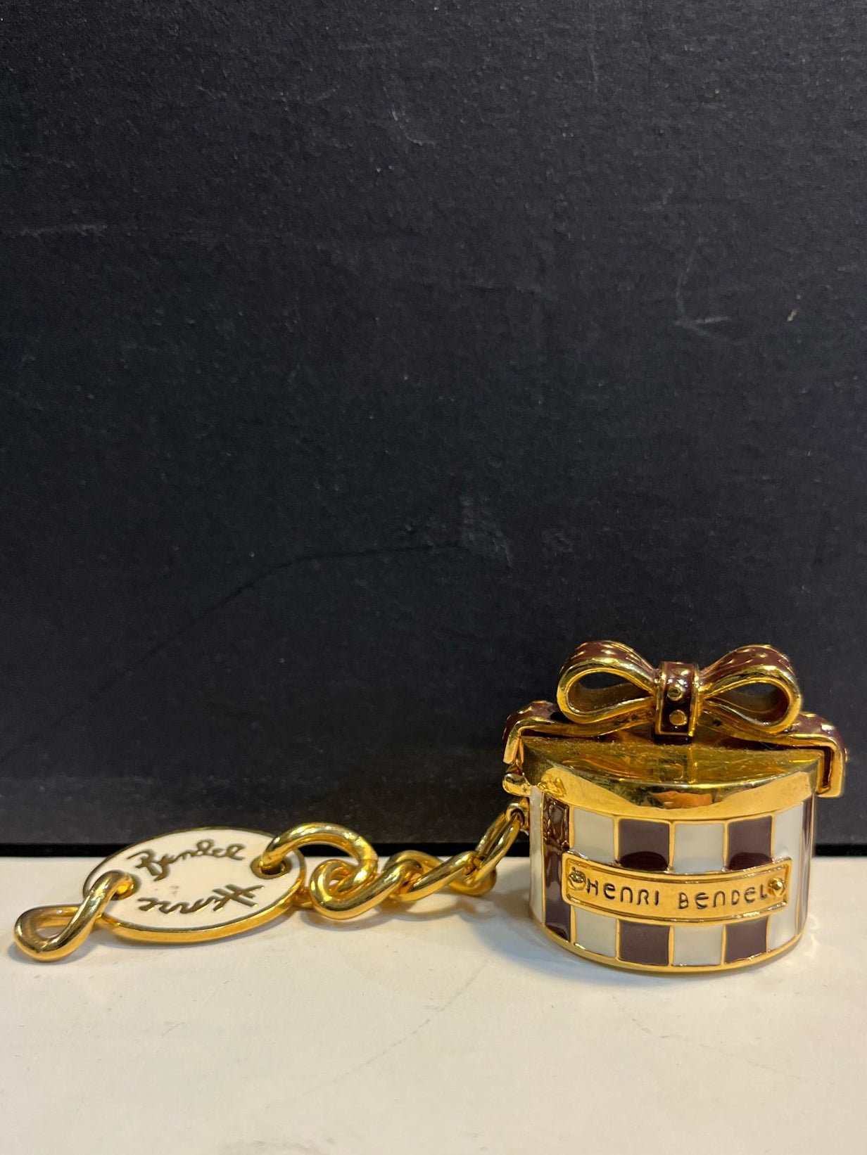 Henri Bendel Brown & White Hatbox Pillbox Keychain