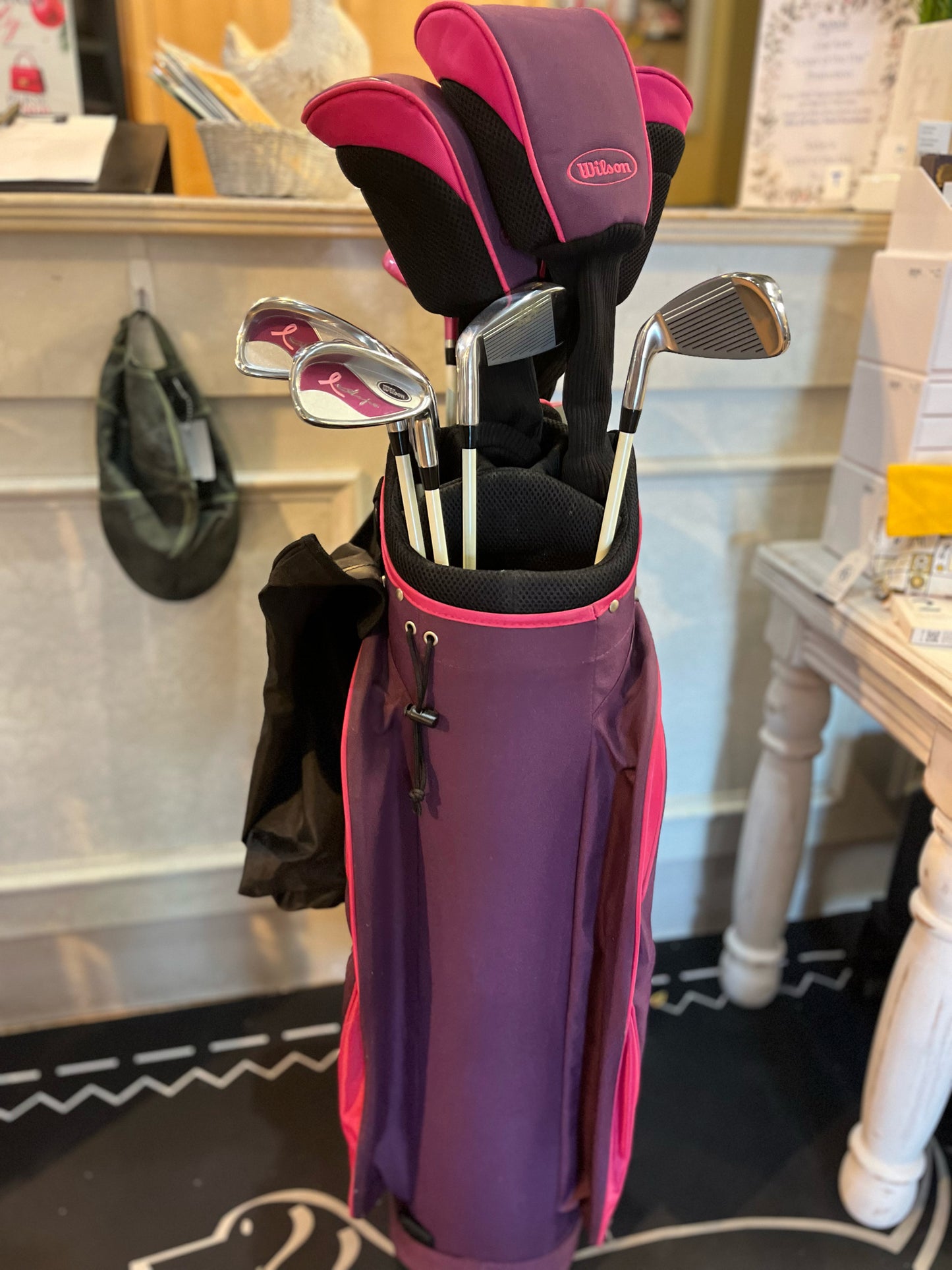 Wilson "Hope" 12 Piece Women's Golf Set