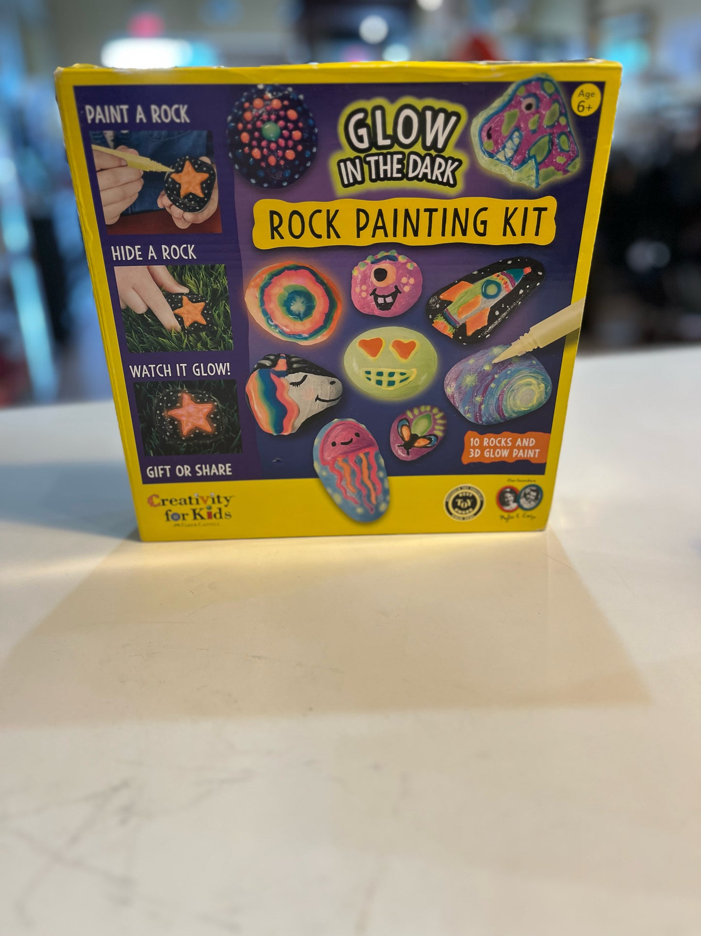 Glow-in-the dark Rock Craft