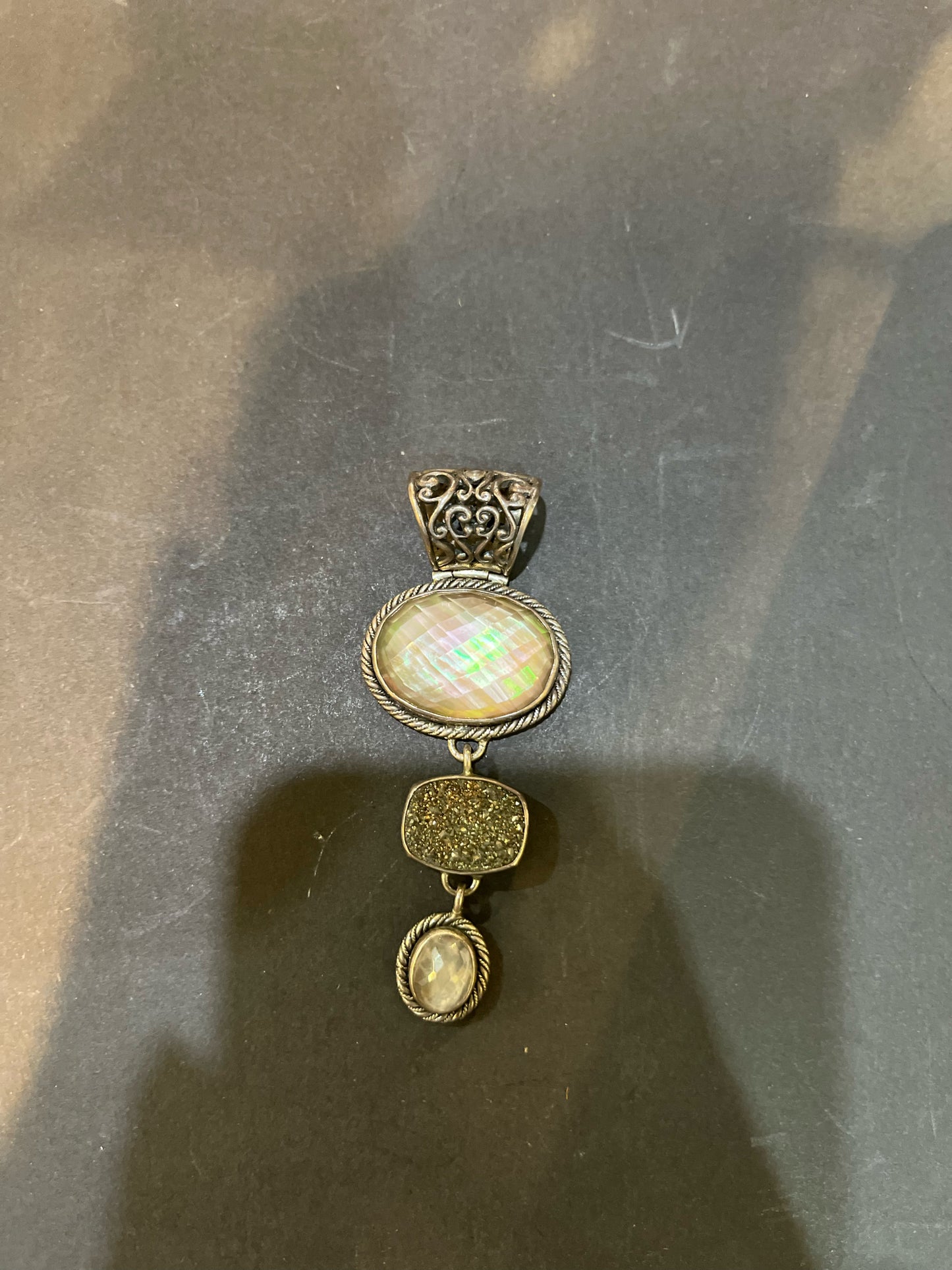 Pendant