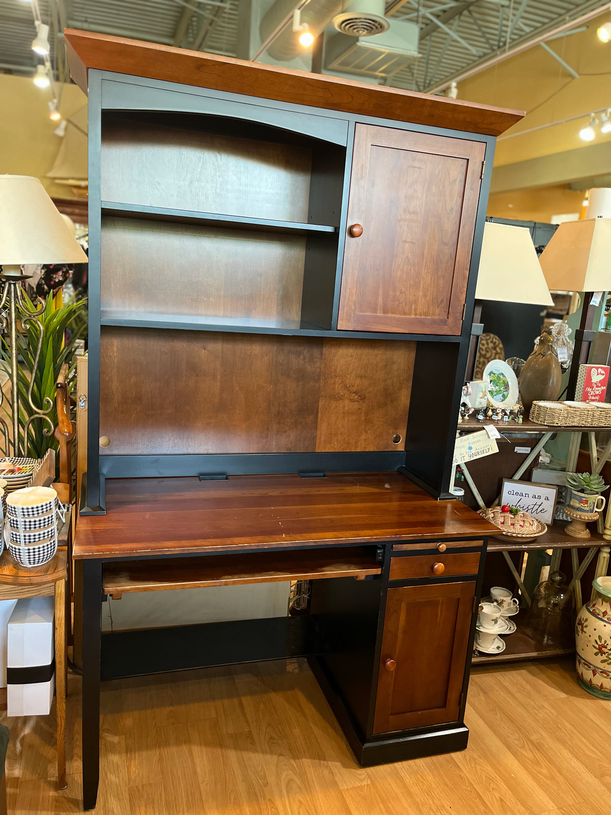 Ethan Allen Desk with Hutch