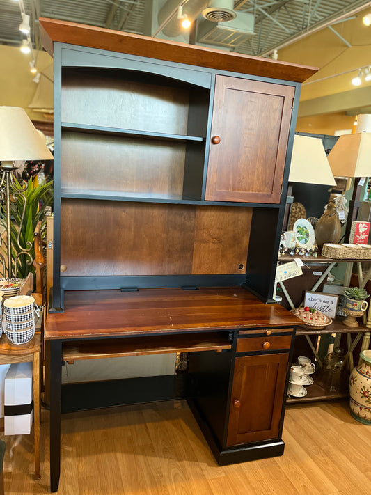 Ethan Allen Desk with Hutch