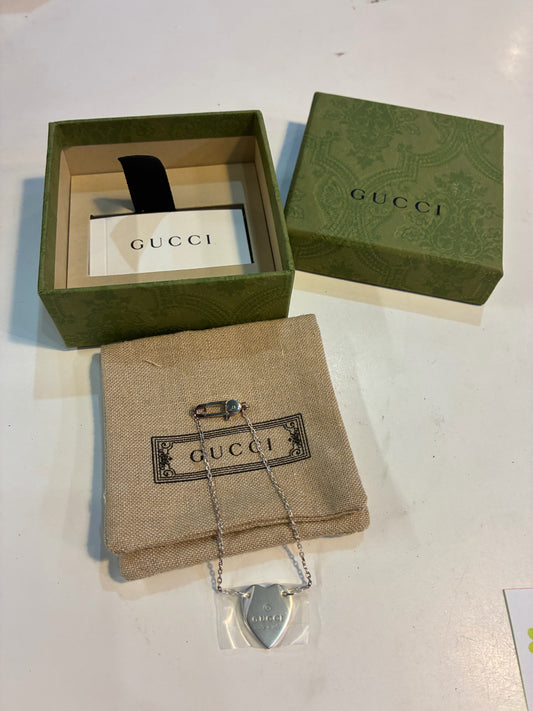 GUCCI Trademark Heart Chain Bracelet NEW