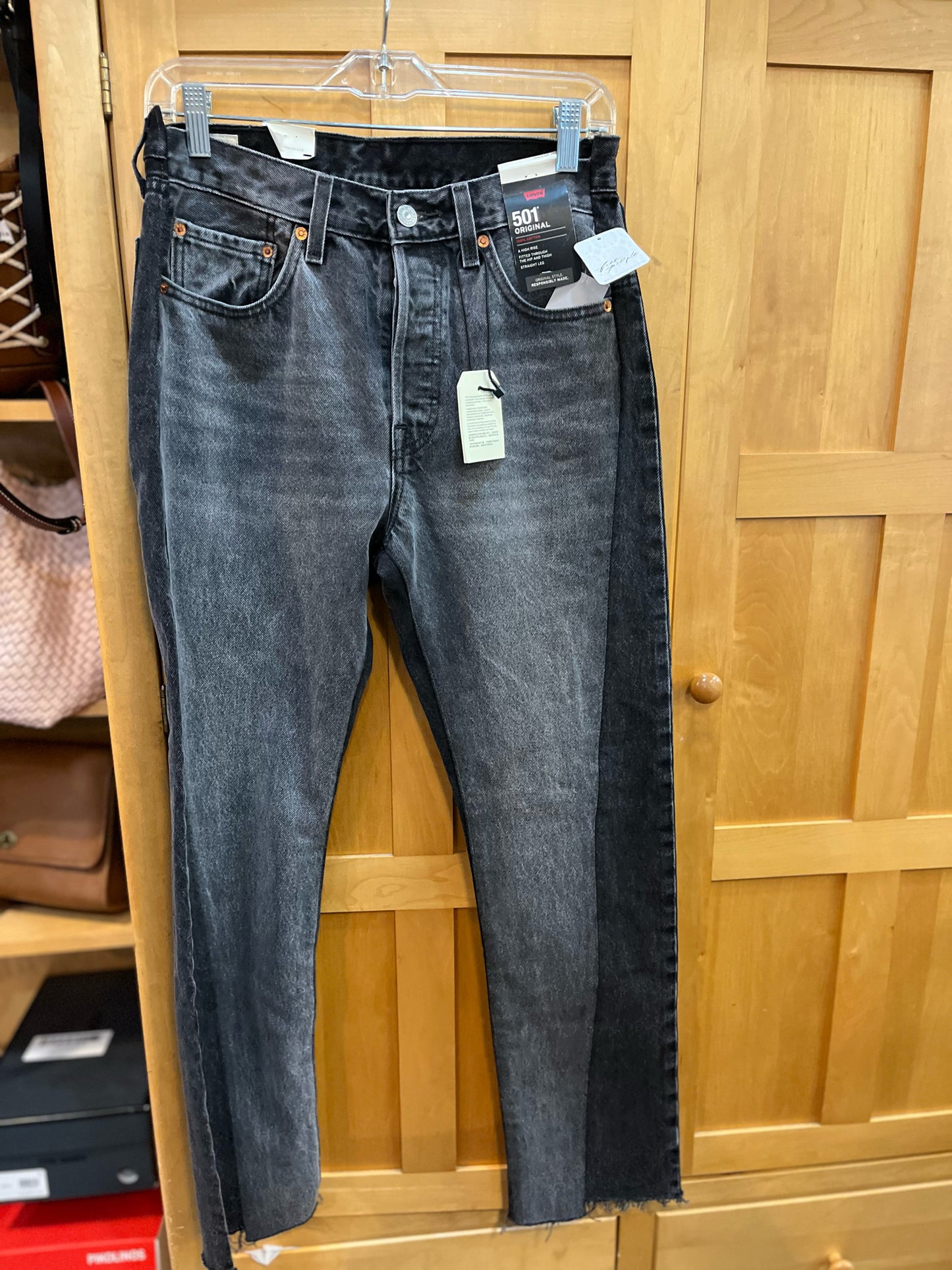 NWT Levis 501 Original A Hight Rise Staight Leg Jeans, size: 27