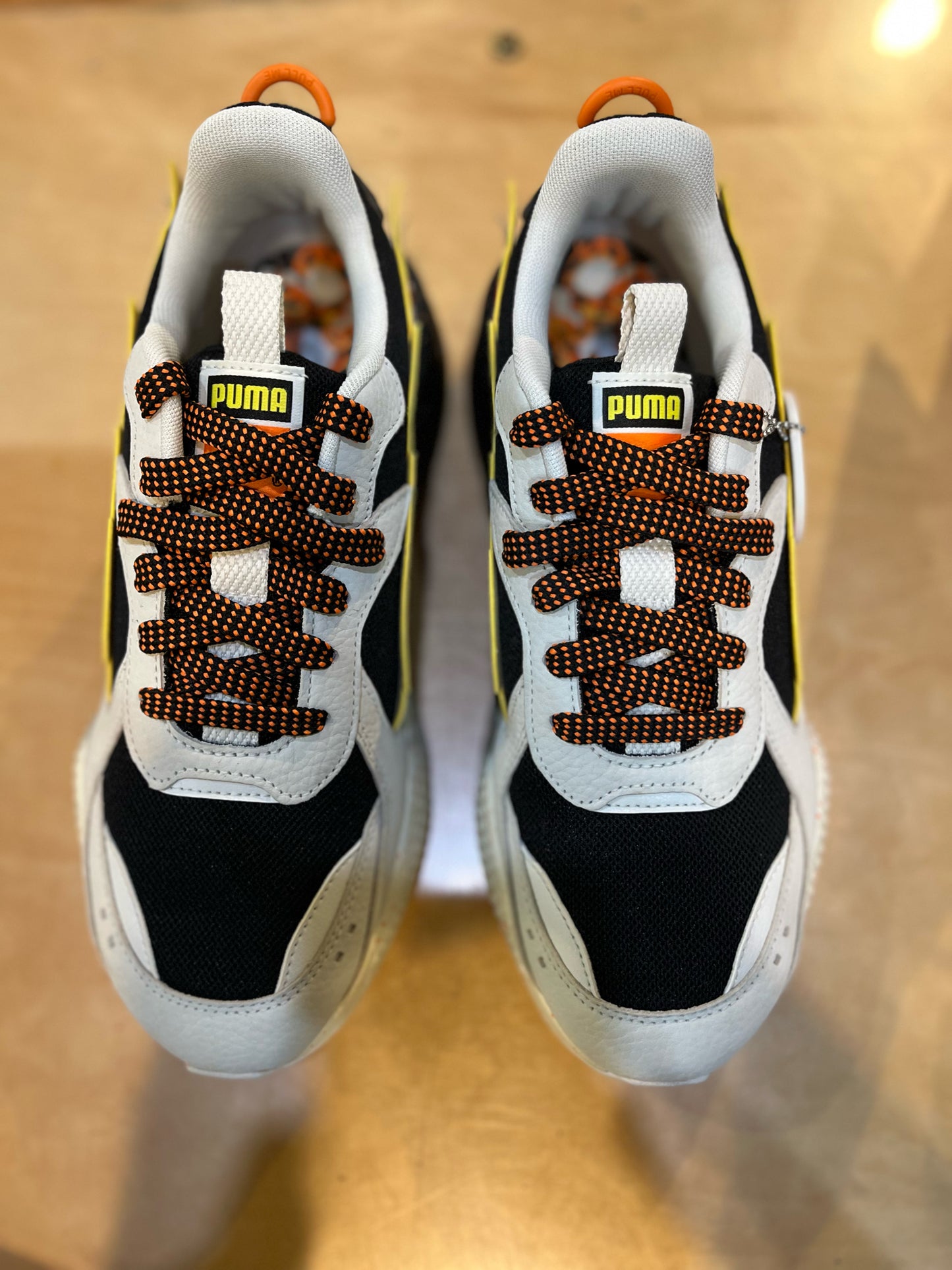 9 Puma Sneakers