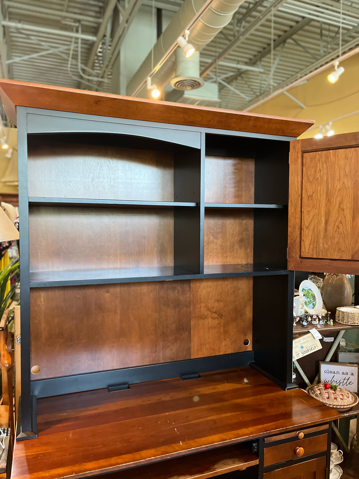 Ethan Allen Desk with Hutch