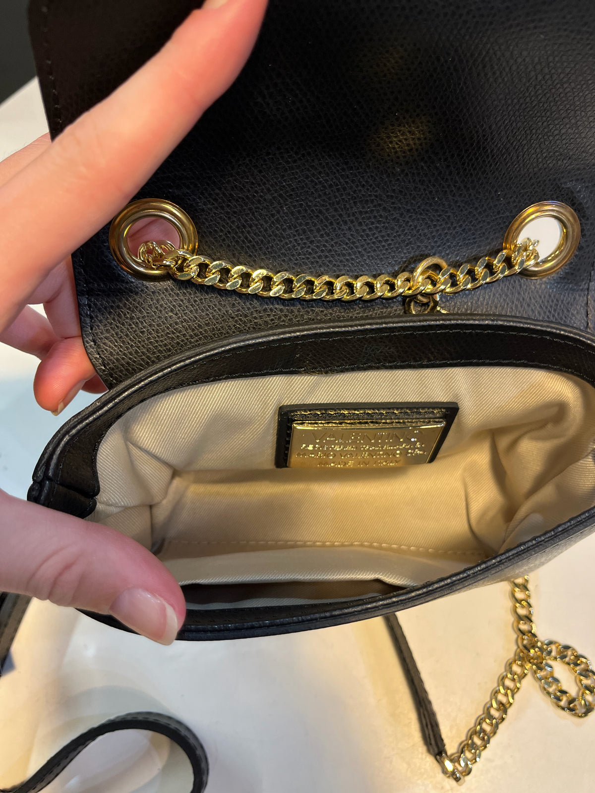 Mario Valentino VA2512 Crossbody