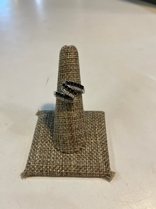 Sterling Silver & Blue Stone Curbed Band Ring