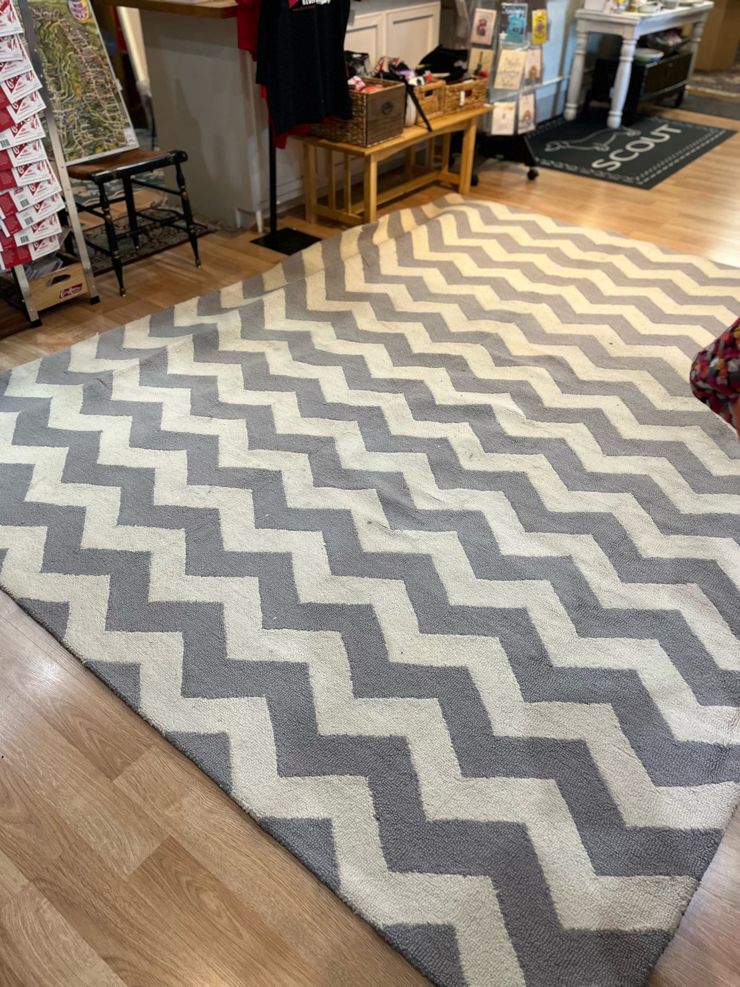 Pottery Barn Kids White & Gray Chevron Wool Rug