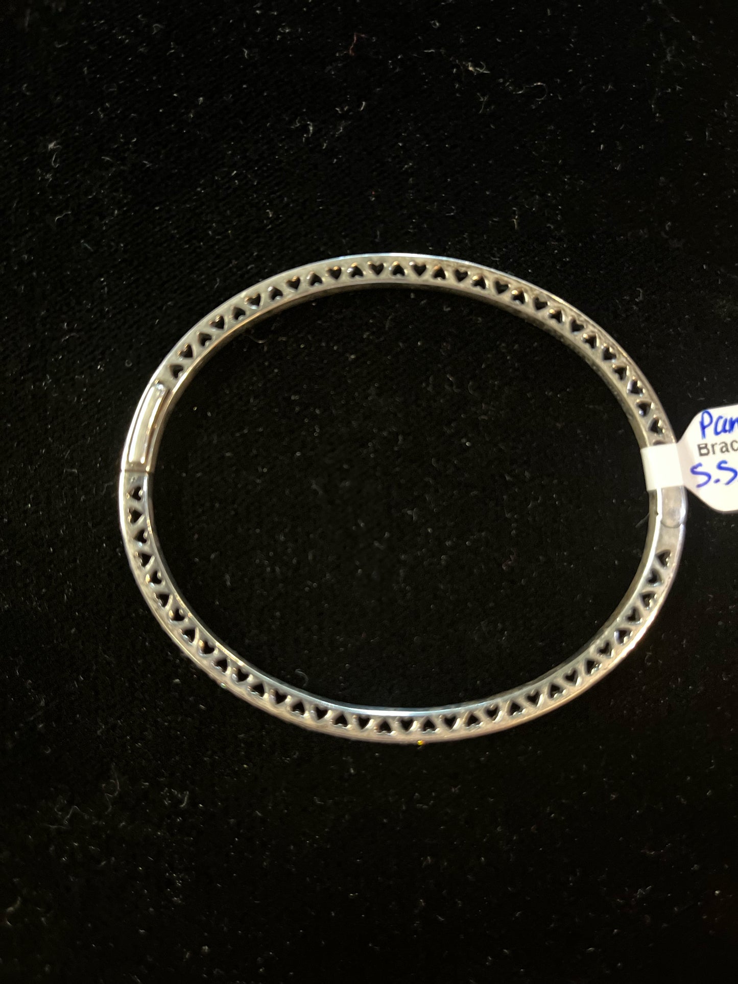 Pandora Radiant Hearts Bangle Bracelet