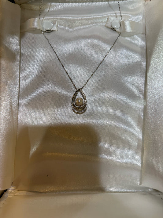 Swarovski "Enlace White Pearl Love Knot Pendant" Necklace
