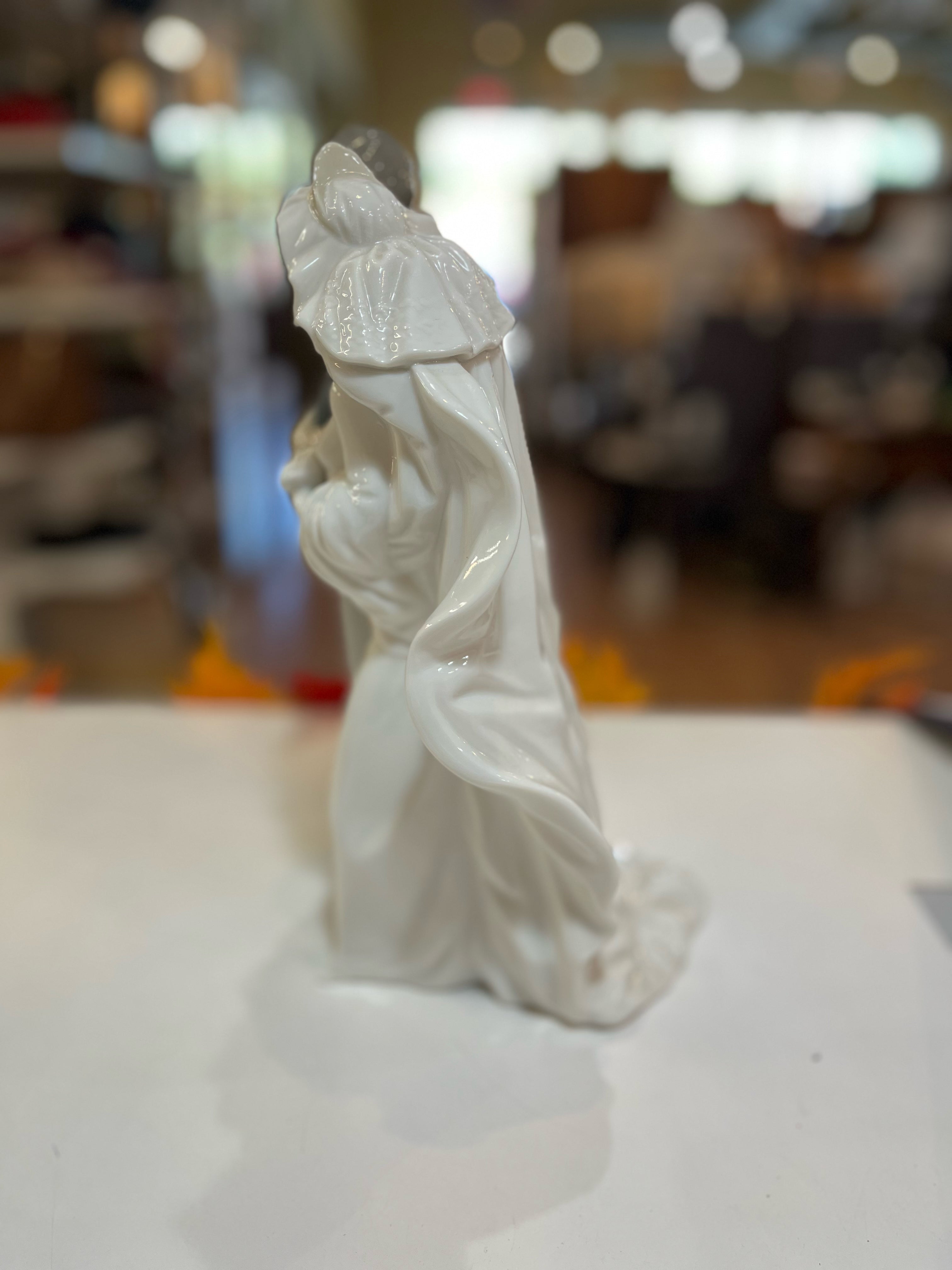 Nao Figurine – ReNew Family Consignment
