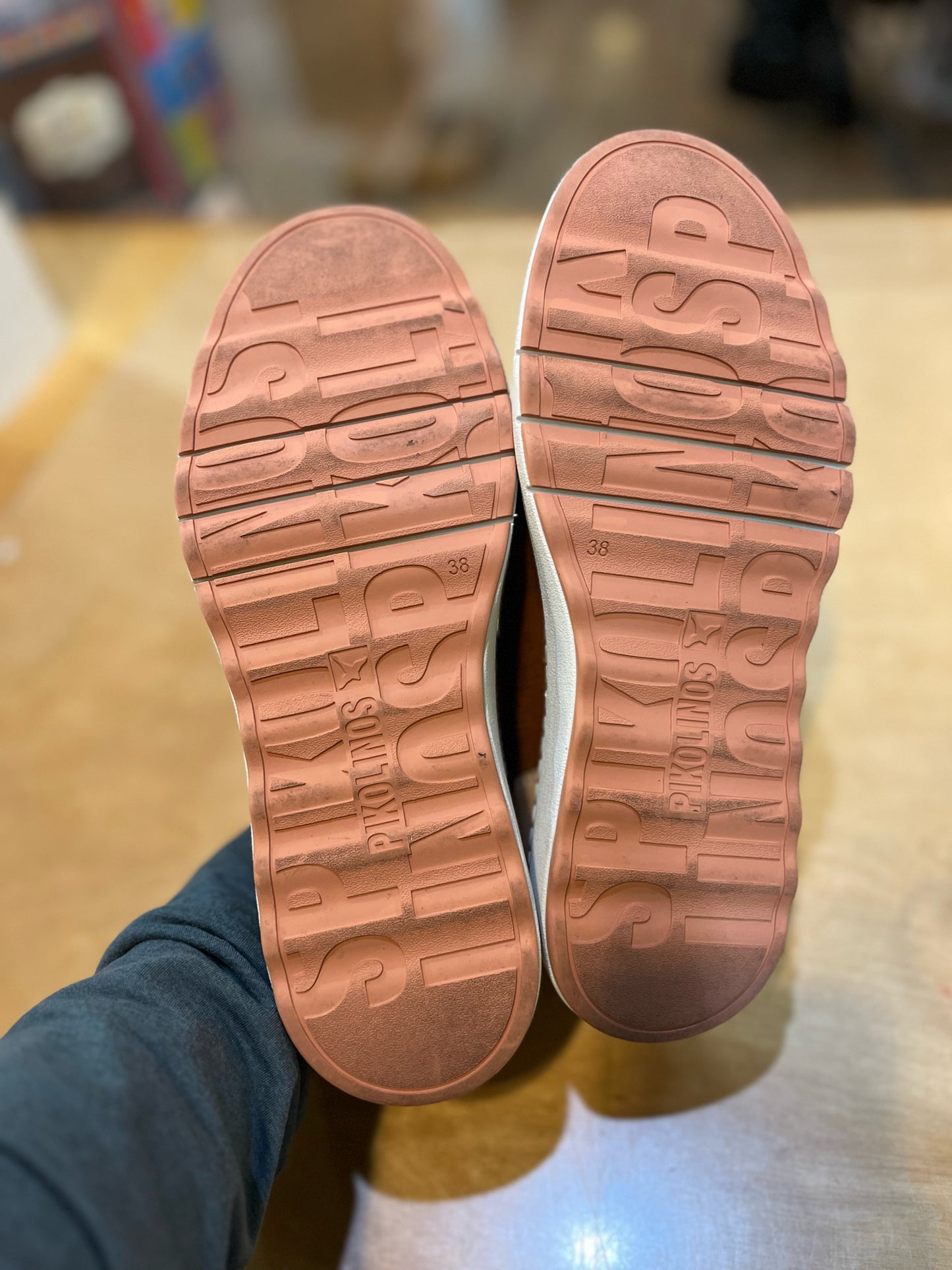 Pikolino Brown “Arenas WOC Brandy” Sneakers